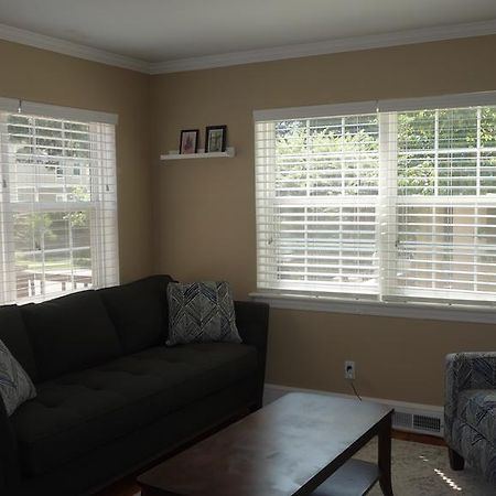 The Better Half Duplex Apartment Charlotte Room photo