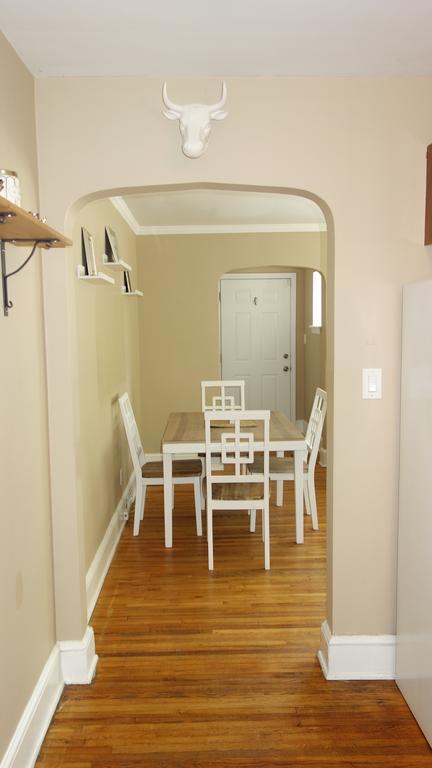 The Better Half Duplex Apartment Charlotte Room photo